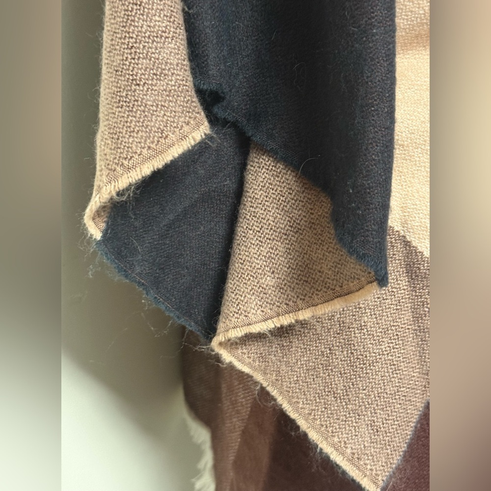 Universal Thread Multicolor Plaid Wrap - image 3